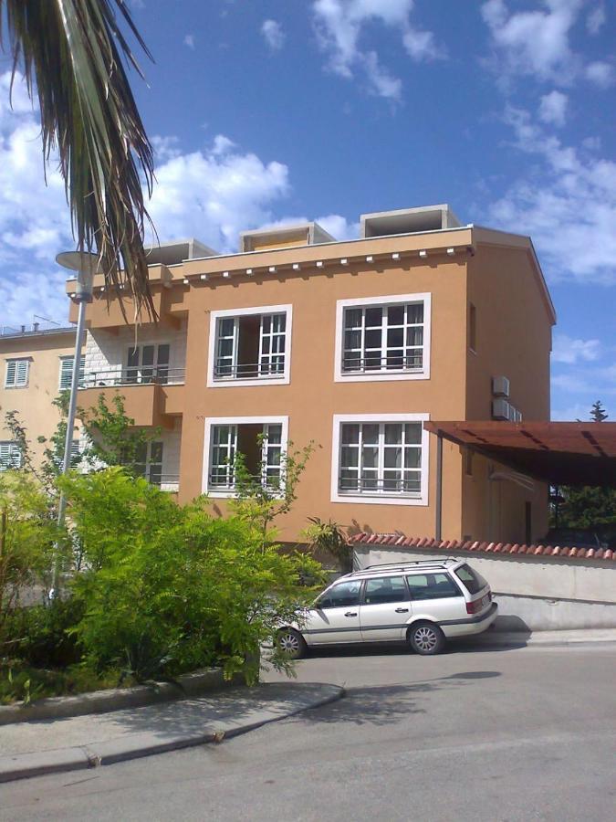 Apartmani Mistral Makarska Luaran gambar