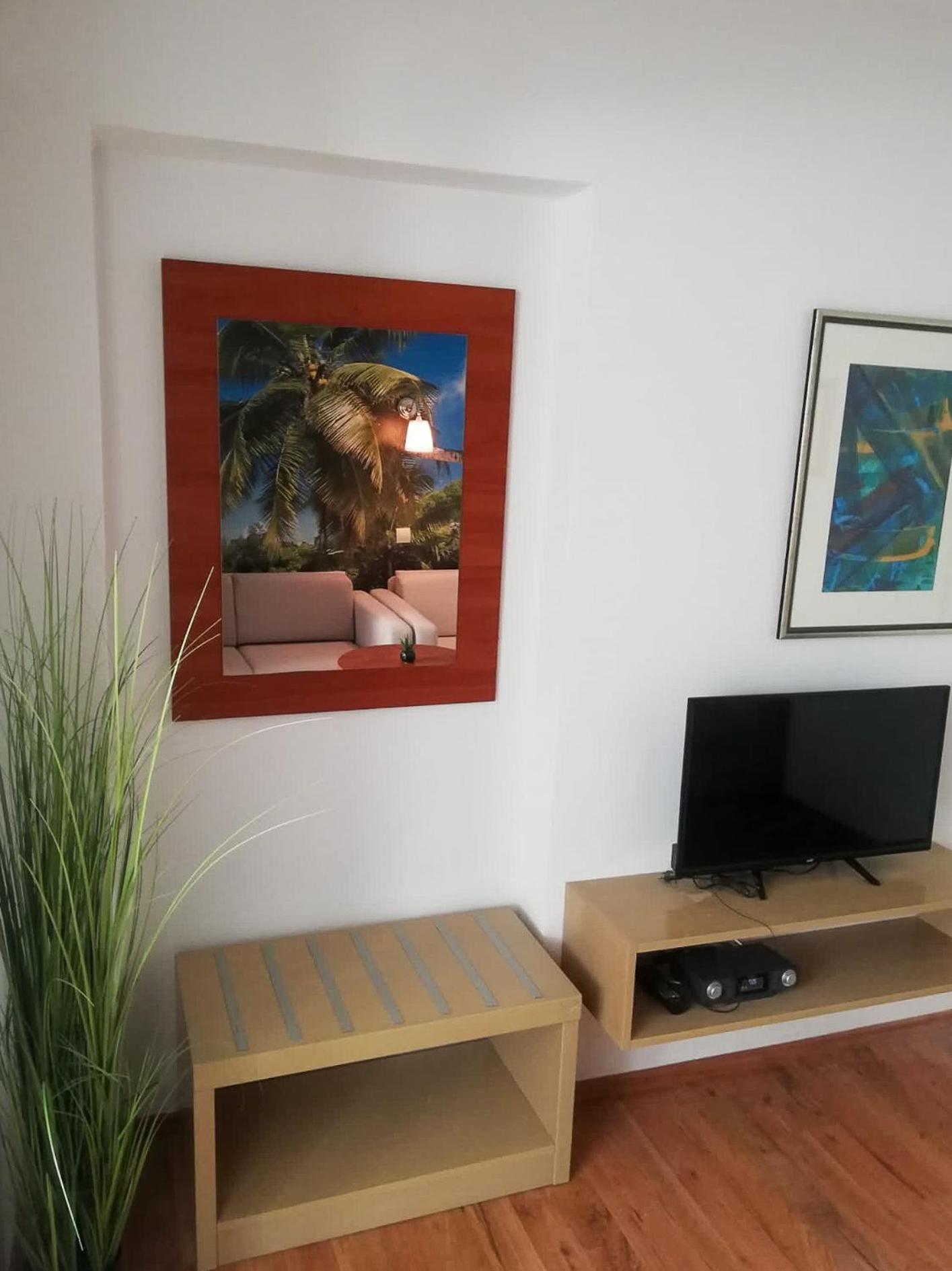 Apartmani Mistral Makarska Bilik gambar